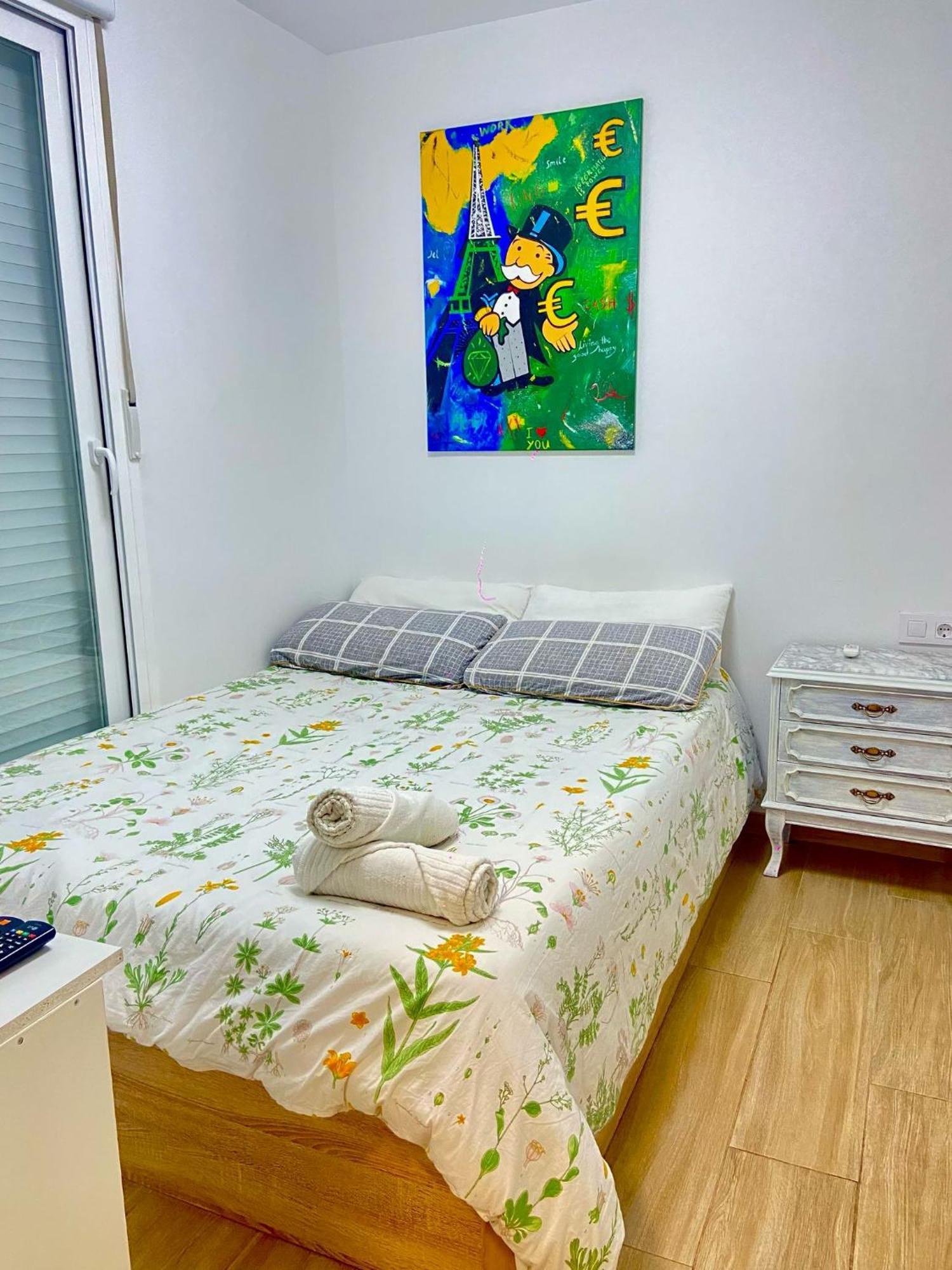 Homestay Frente Estacion De Tren Joaquin Sorolla Valencia
